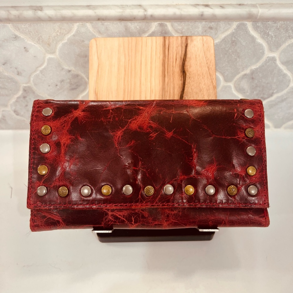 Patricia Nash Distressed Red Leather Wallet/Clutch~ Made in Italy 🇮🇹